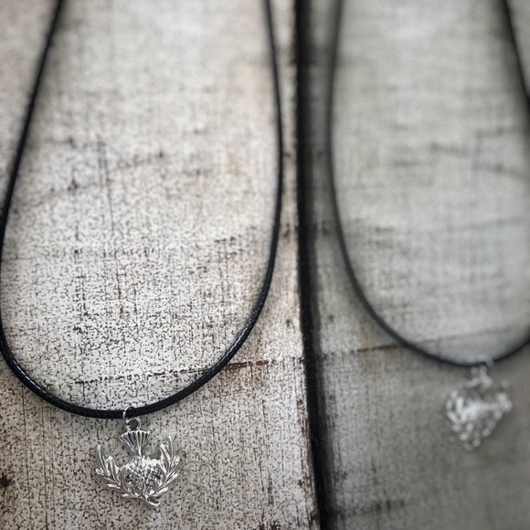 Outlander Scottish Thistle pendant - Picture 3 of 4